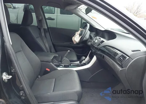 2017 Honda Accord Lx z USA, uszkodzony, nr VIN 1HGCR2F38HA208473